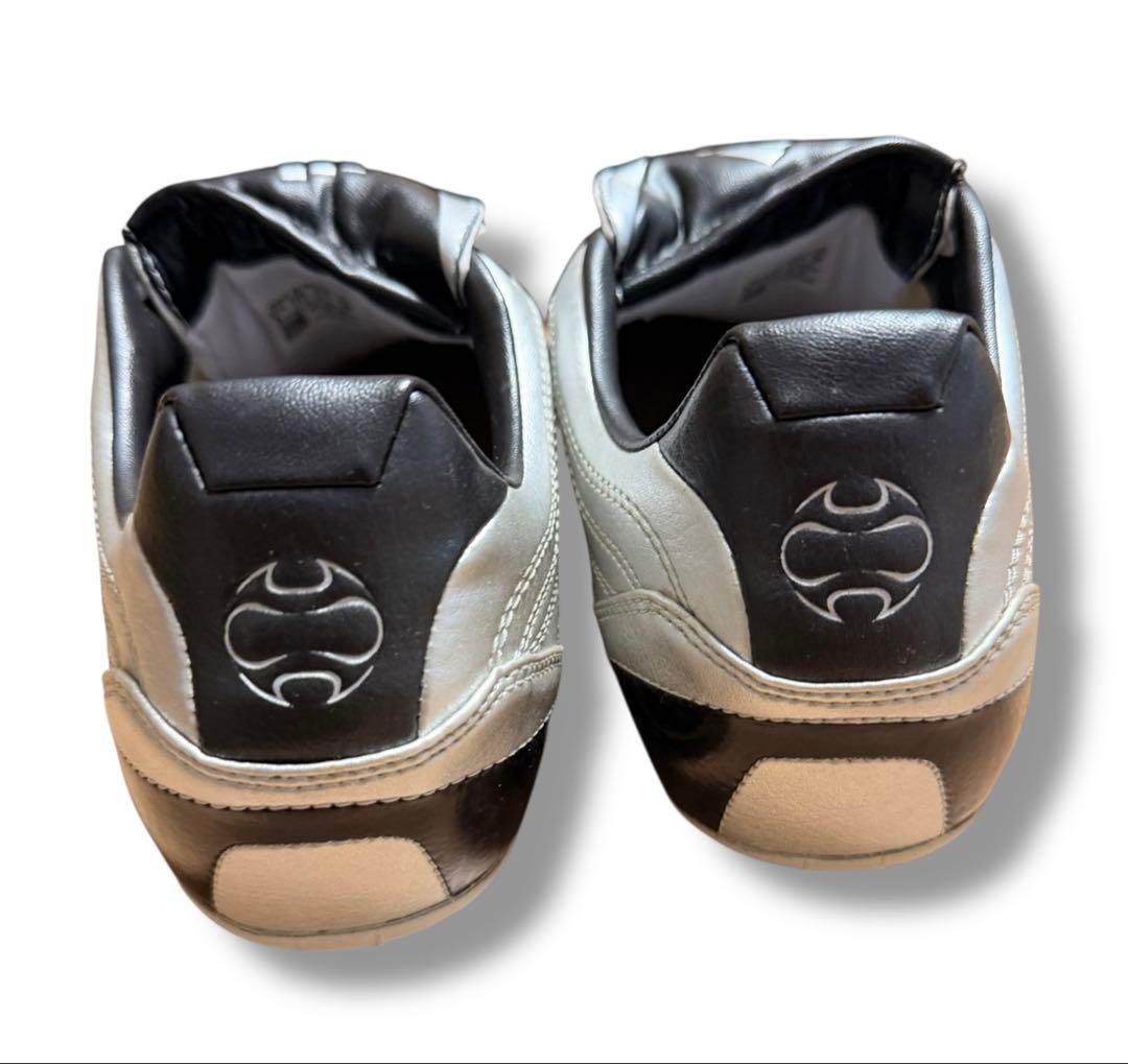 #adidas TRAXION TURF ターフ用 サッカーシューズ　フットサル