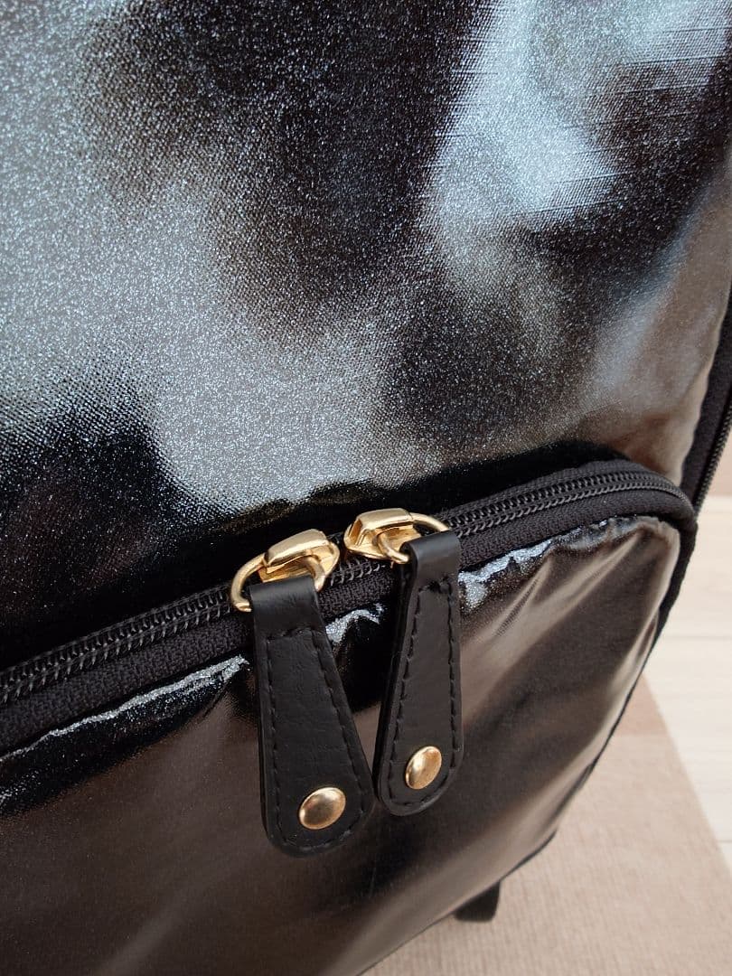 ★美品★SWANY キャリーバッグ　ブラックに近い濃紺　４輪ストッパー付