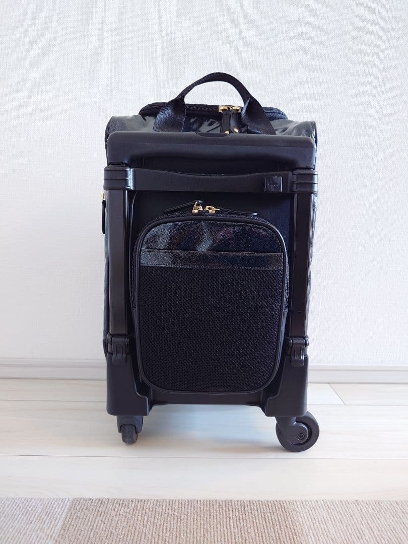 ★美品★SWANY キャリーバッグ　ブラックに近い濃紺　４輪ストッパー付