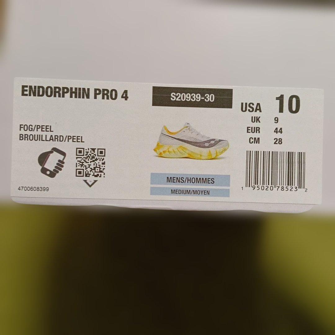 スパイク・シューズ Saucony Endorphin Pro4