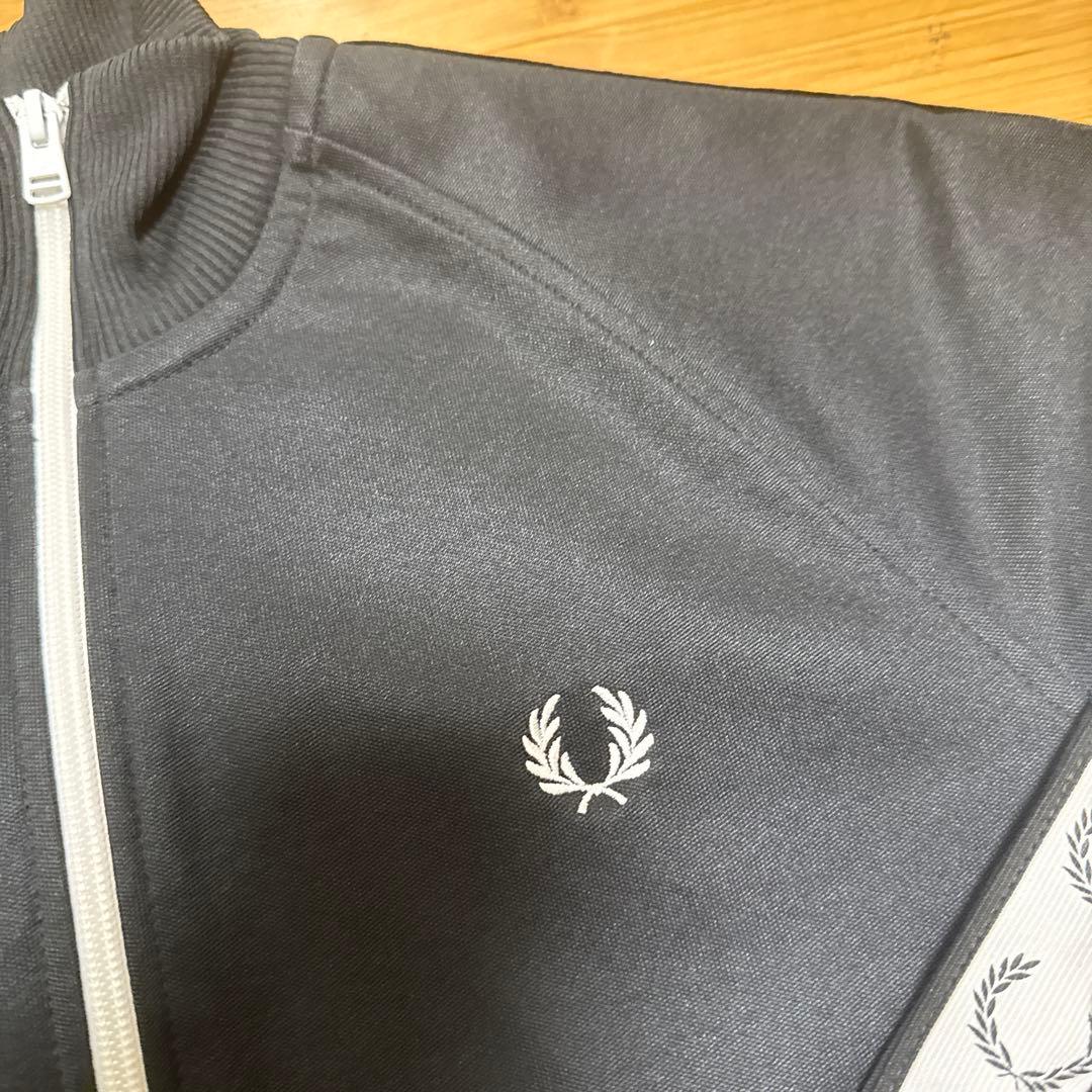 FRED PERRY トラックジャケット 黒 S ローレルテープ
