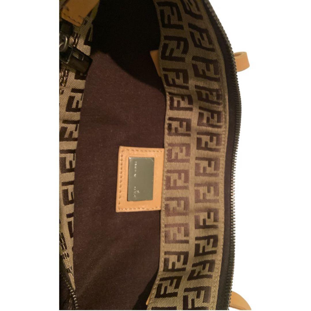 【正規品】フェンディ FENDI トートバッグ ズッカ柄 肩掛け 茶系 A4可