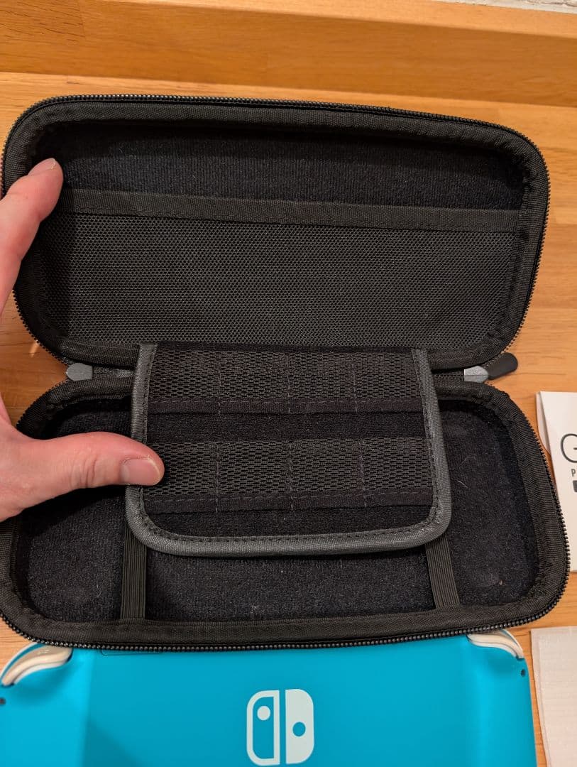 Nintendo Switch Lite ターコイズ 本体　カバー　ケース付