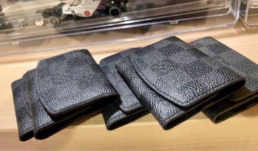 ⭕️正規品 カフス 革ケース 5セット ダミエグラフィット カフスはつきません