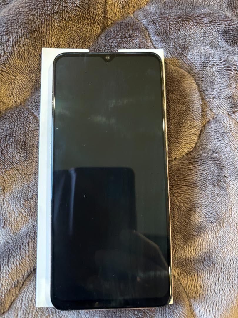 ＯＰＰＯ　Ａ７３（中古）