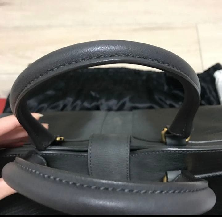 サンローランハンドバッグ