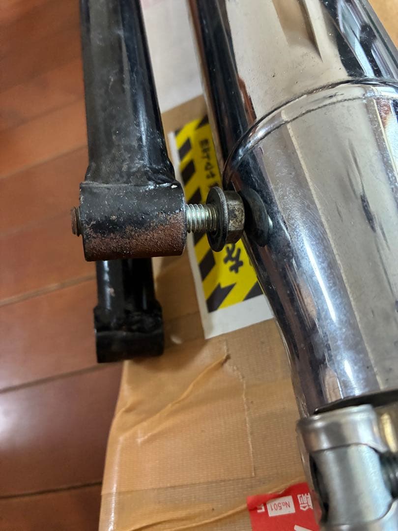 サンダーヘッダー マフラー (ドラスタ400)