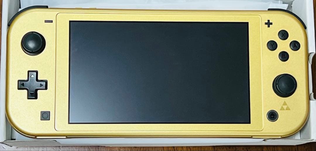 Nintendo Switch Lite Hyrule Edition 本体