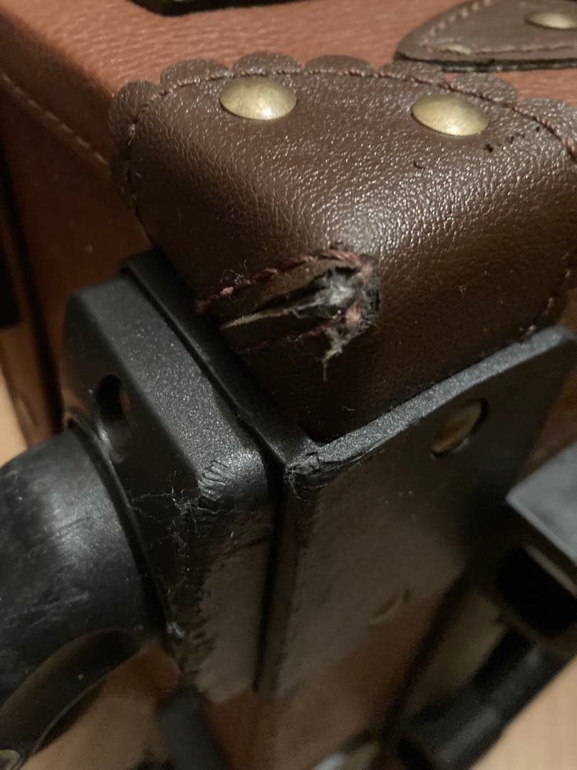 axes femme トランク型キャリーケース