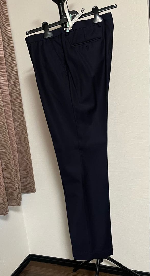 限定価格！GUCCIネイビー スーツ サイズ54 ハンガー付き