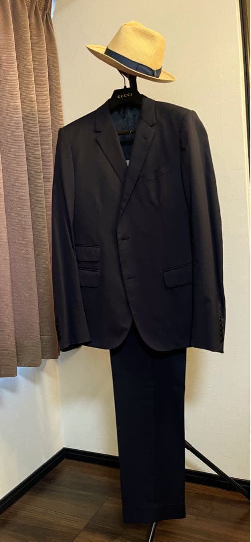 限定価格！GUCCIネイビー スーツ サイズ54 ハンガー付き