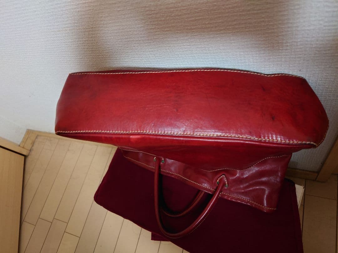 T*A様 フェリージ　オールレザートート　赤