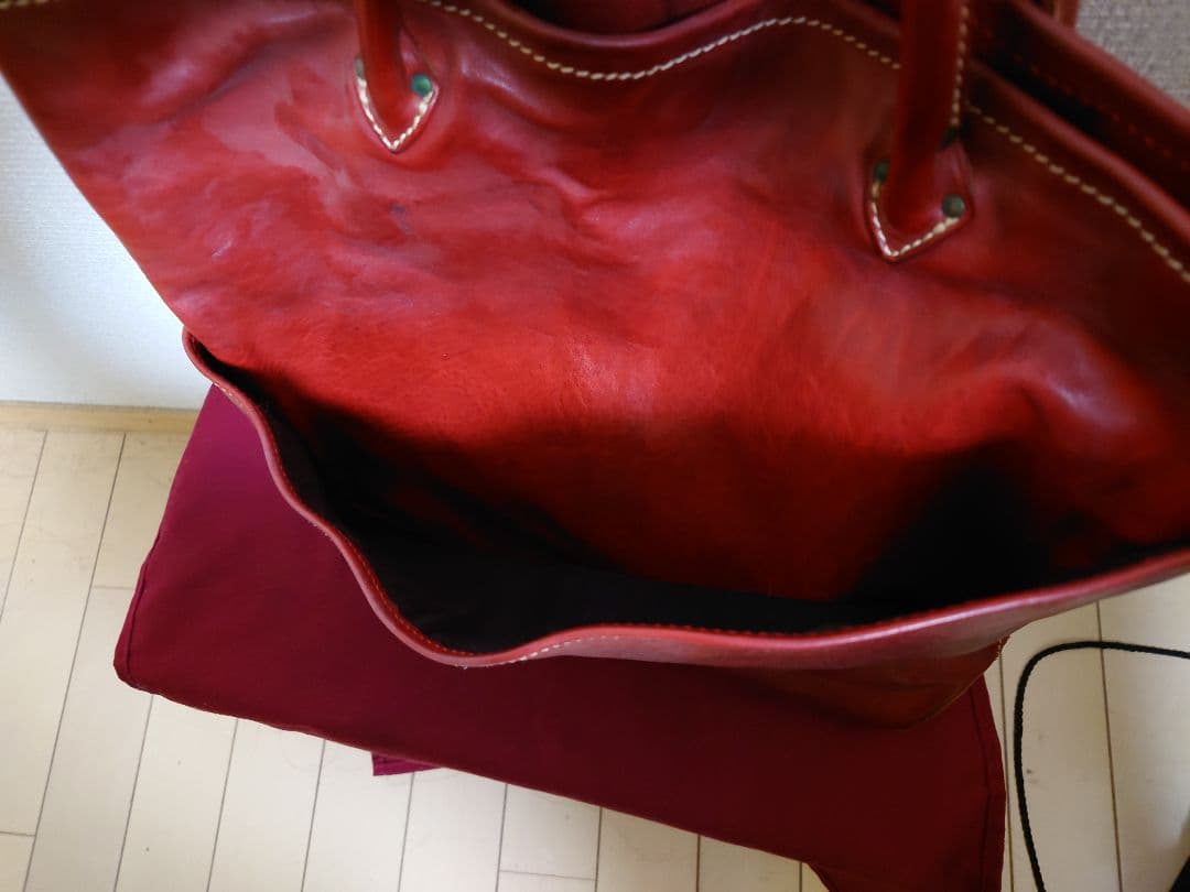 T*A様 フェリージ　オールレザートート　赤