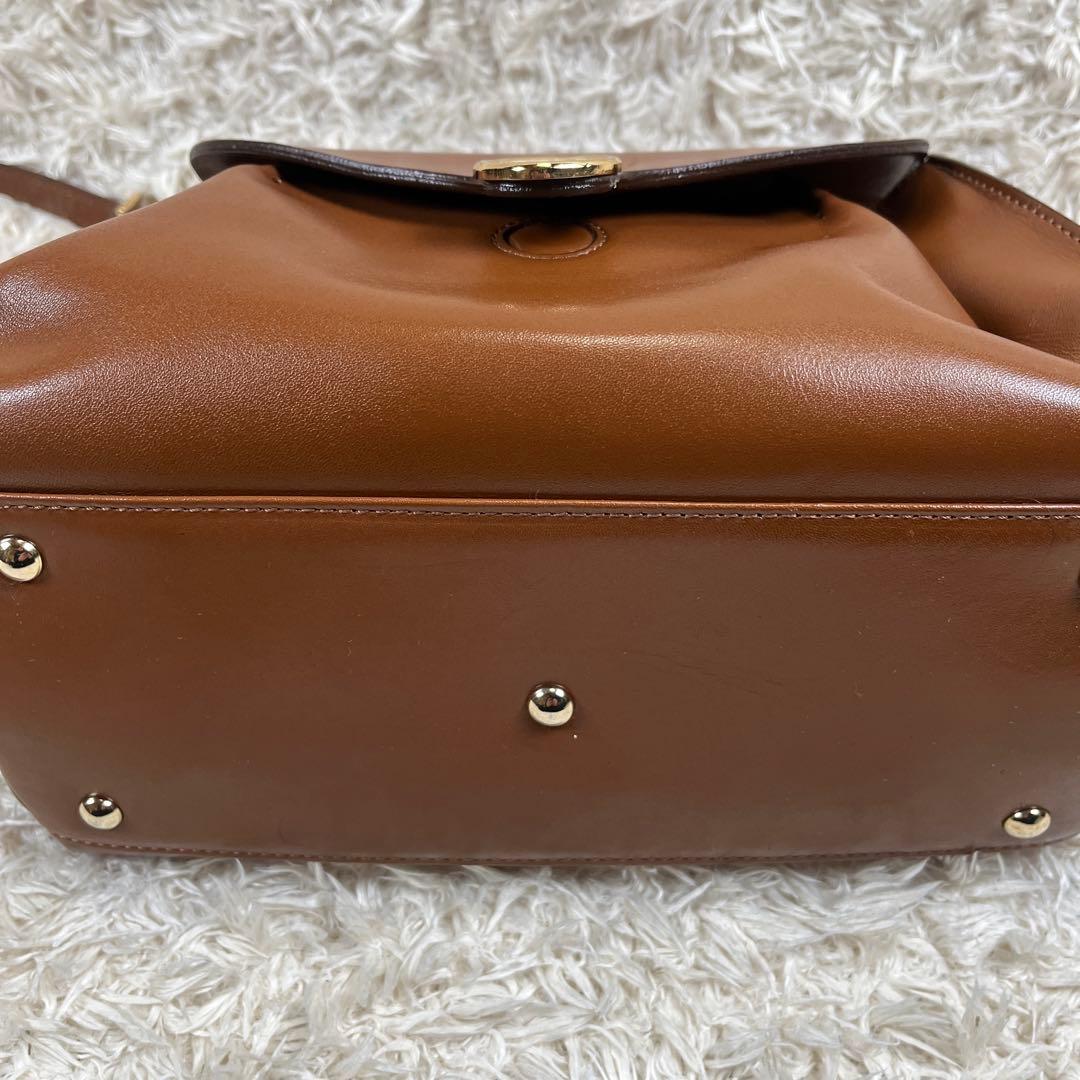 Her Schedule バースケジュール レザー ショルダーバッグ ブラウン