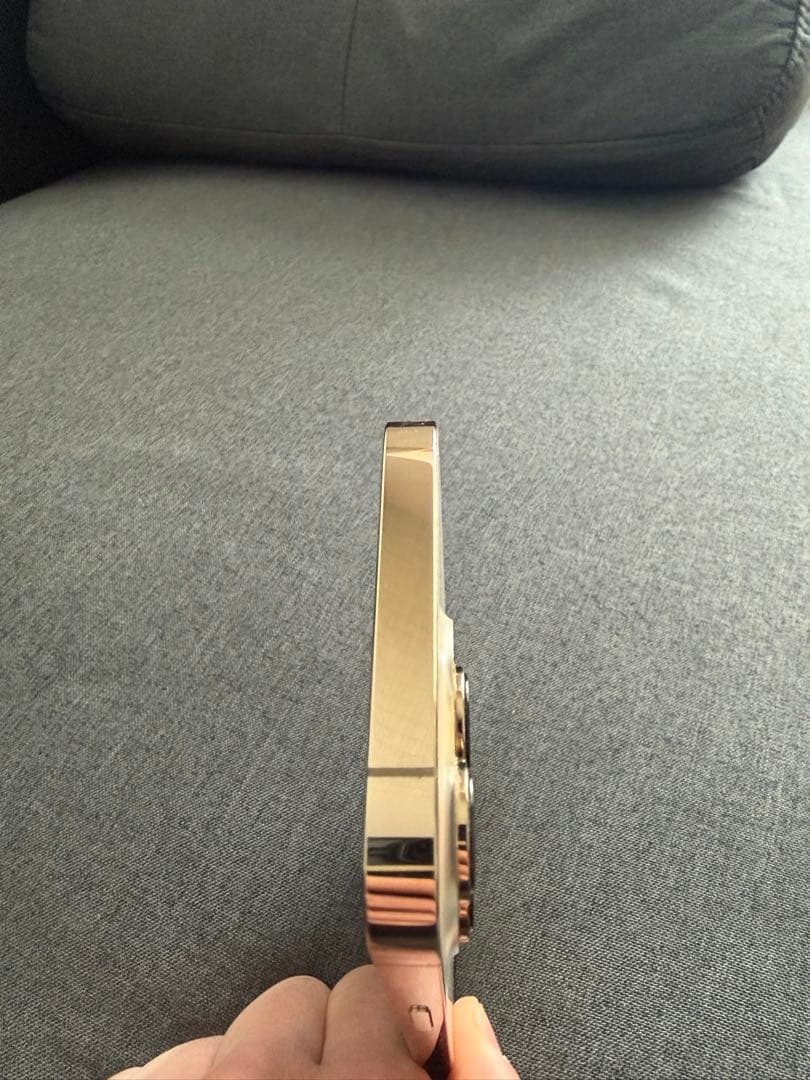 D&D　Apple iPhone 13 Pro 256GB ゴールド 本体