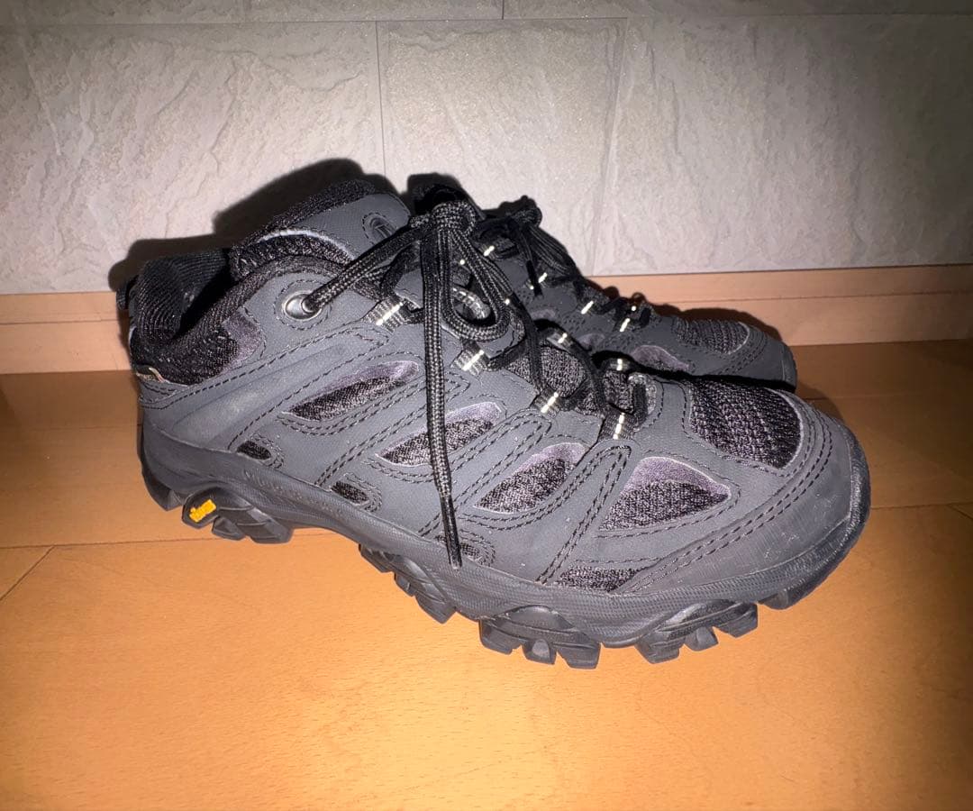 【最終値下げ】Merrell スニーカー 24.5cm