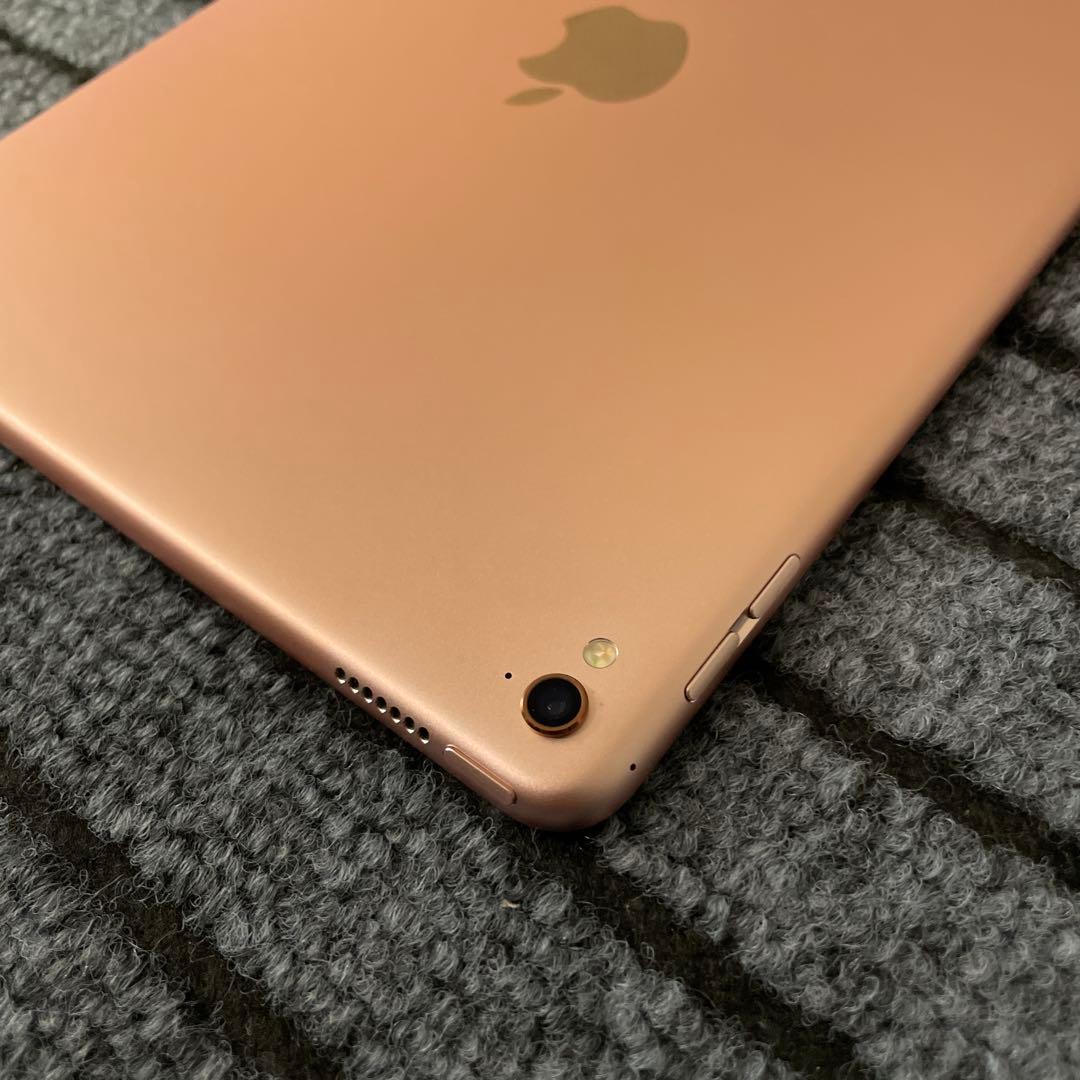 225 iPad Pro 9.7 256GB wifi ローズ