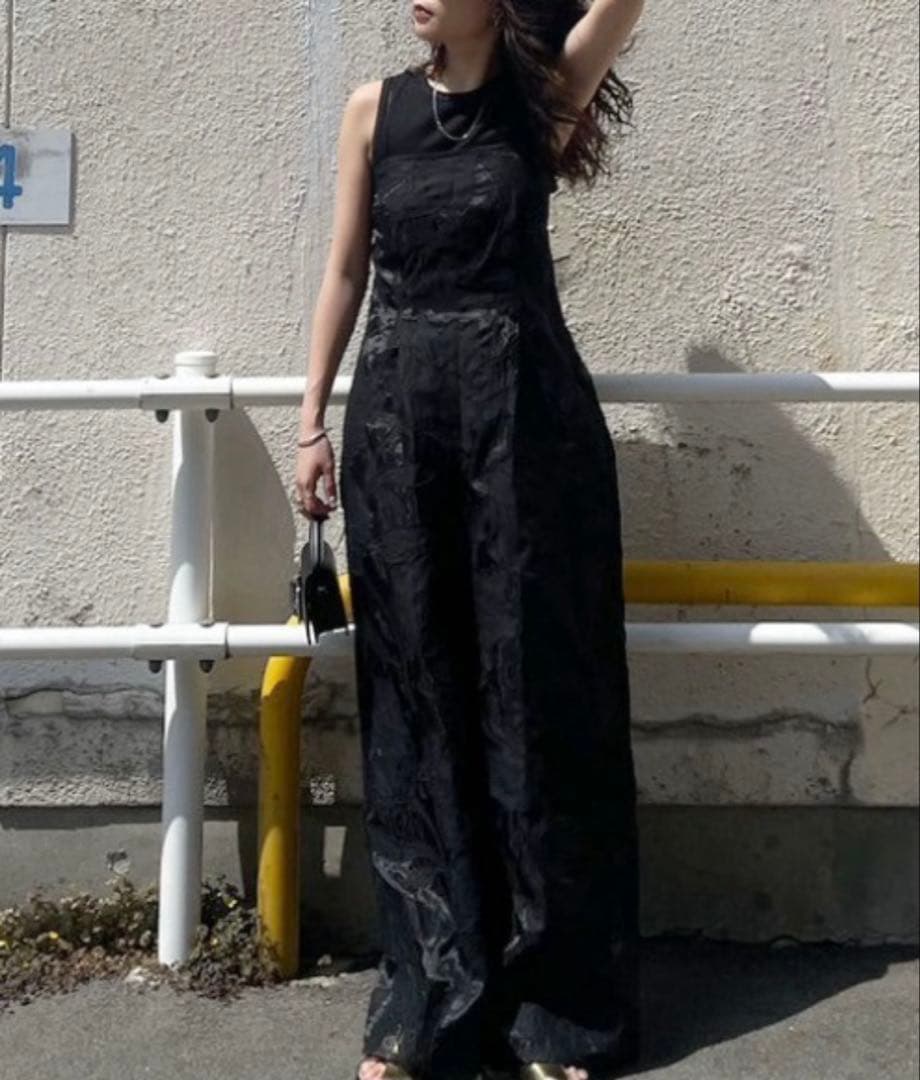 ameri vintageブラックストラップ付きオールインワン