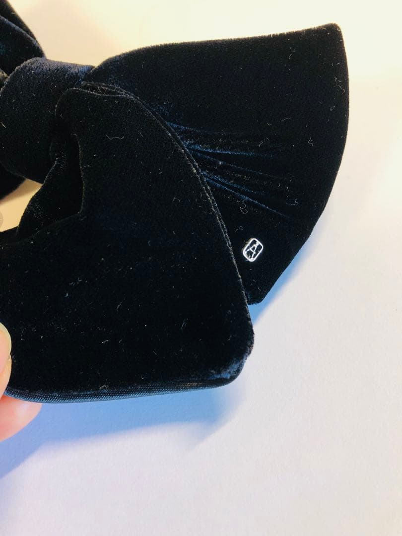 アレクサンドルドゥパリ　ベロアリボンバレッタ 濃紺カラー