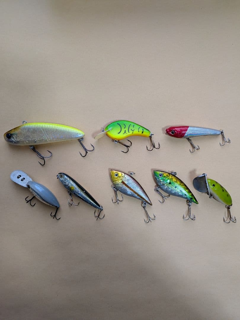 タイムセール【未使用パック多数】deps ソフトルアーセット ルアーボックス付き