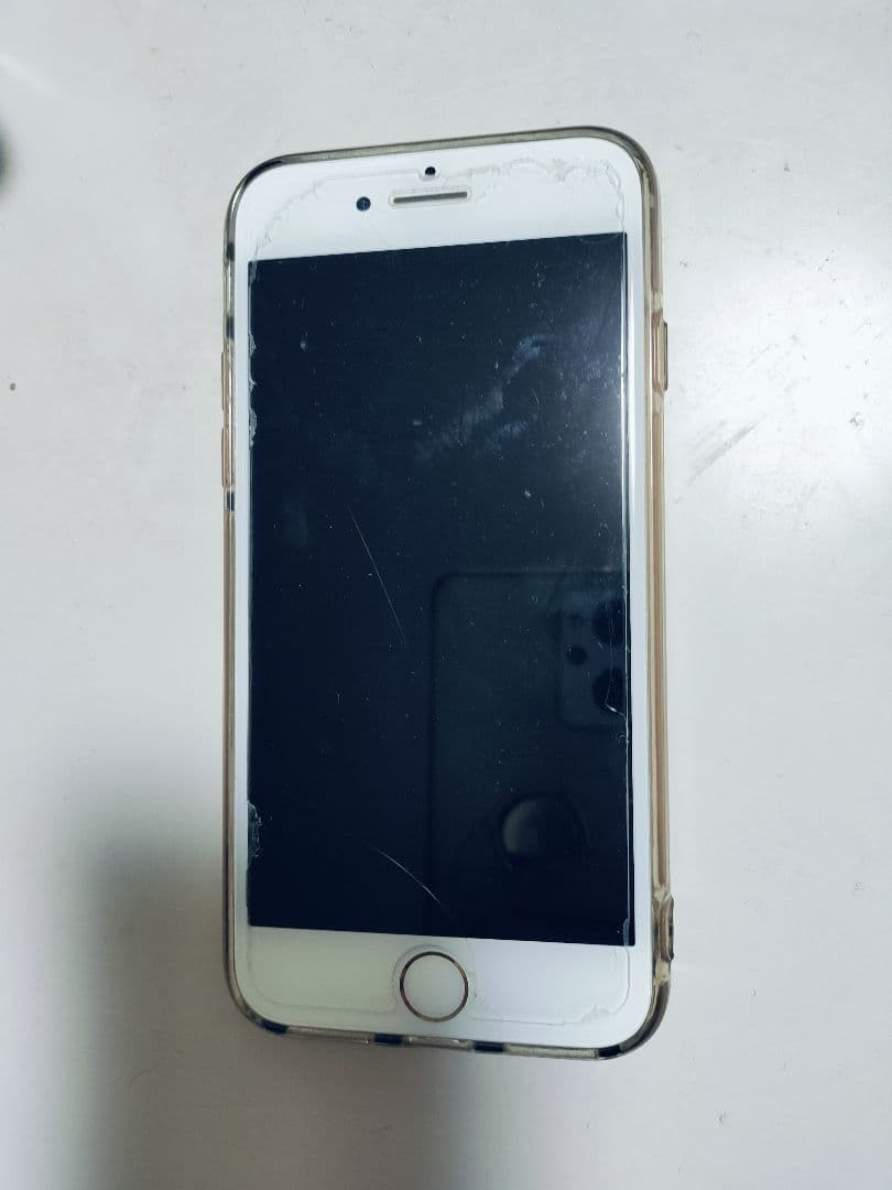 iPhone 8 ゴールド ケースとフィルム付き