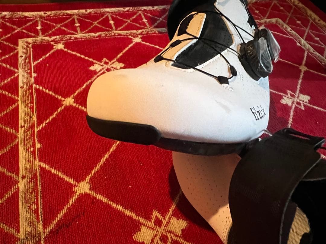 ウェア fizik VENTO INFINITO CARBON 2 WIDE 38.5