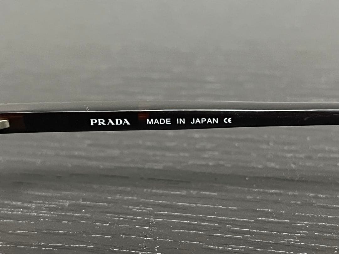 プラダ PRADA サングラス 56E 57ロ16 1AP-3N1 130