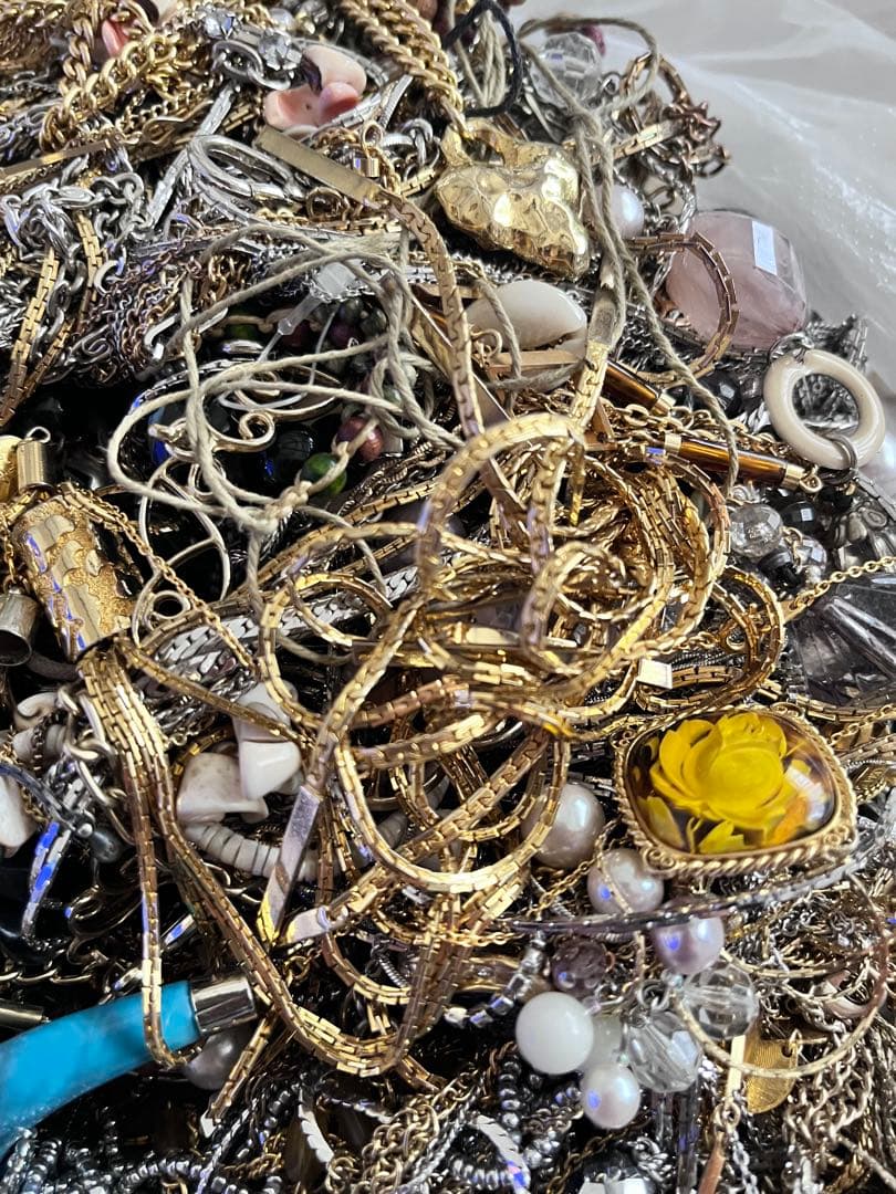 イミテーションジュエリー　ジャンク　まとめ売り