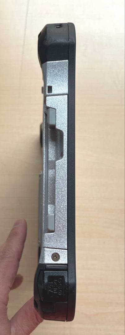 Touchpad FZ-G1 i5-7300U 4GB SSD128GB 美品