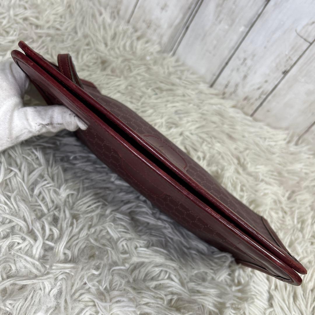 GUCCI セカンドバッグ　クラッチバッグ　レザー　ロゴ　GG 赤