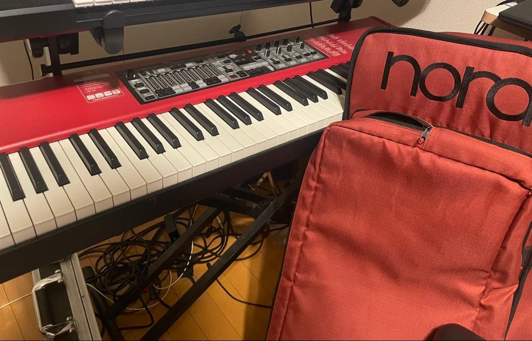 Clavia nord electro 4 HP 純正ケース、電源ケーブル付き