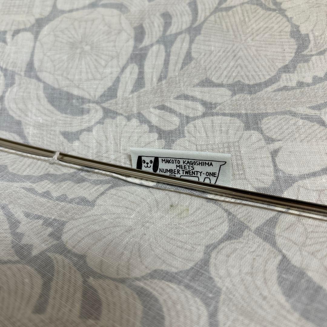 鹿児島睦　日傘