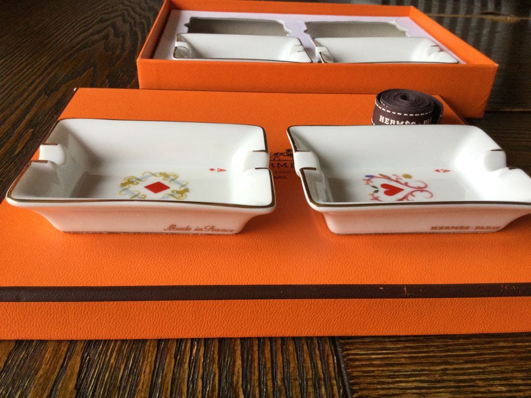 HERMES エルメス　トランプ柄角小皿４枚組　箱リボン付き　新品未使用