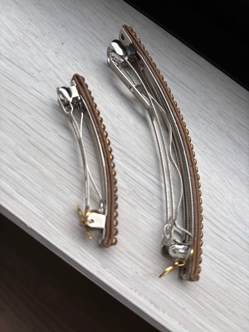 すみっこぐらし様コンプレックスビズ　ブラウンバレッタ　大小セットスワロフスキー