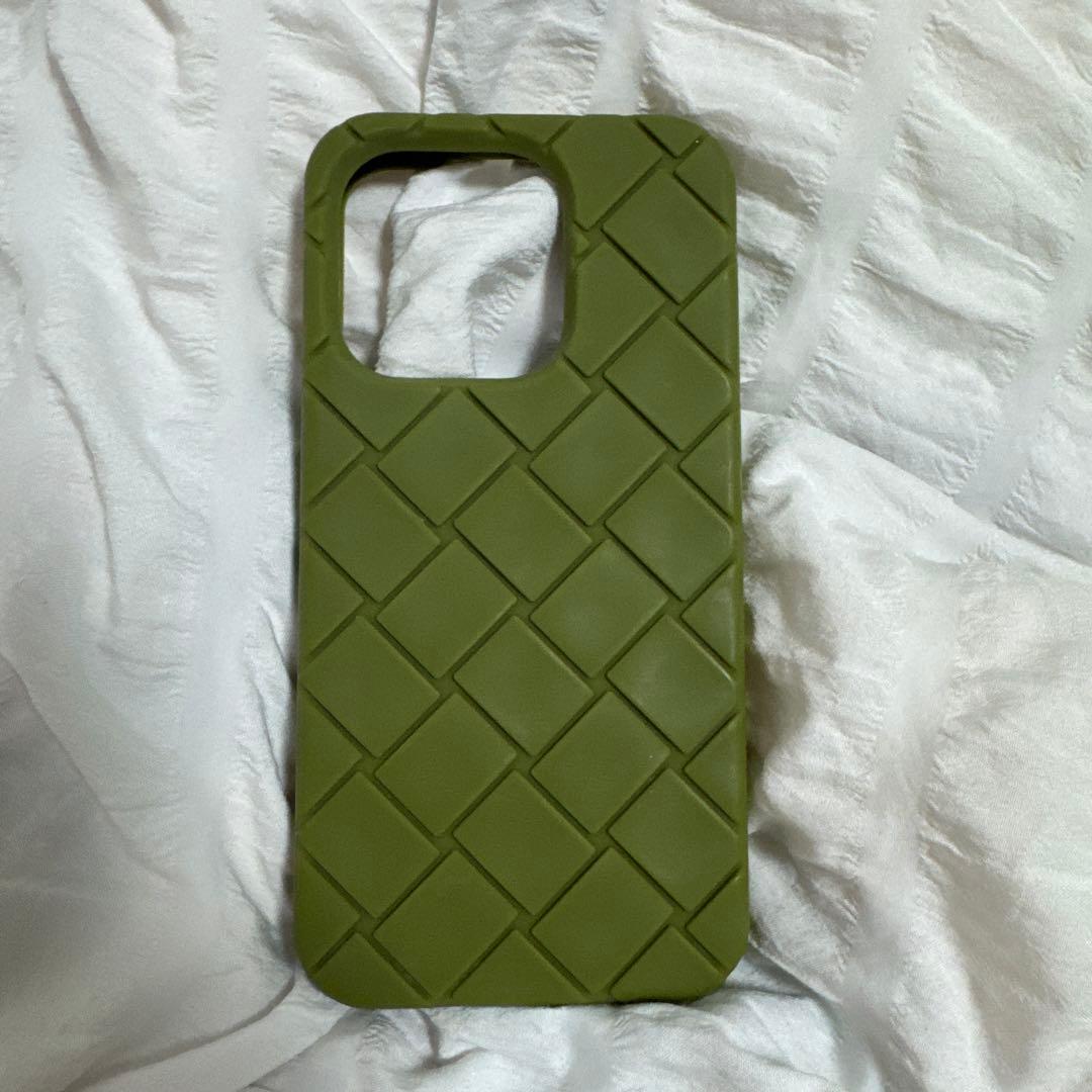 値下げ可　ヴォッテガ　スマホケース　iPhone15Pro 美品