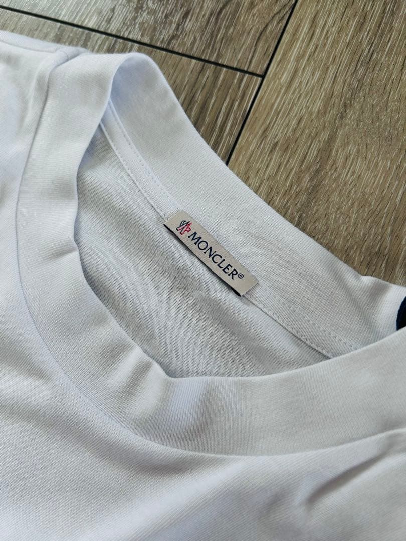 トモ MONCLER ホワイト 長袖カットソー Mサイズ