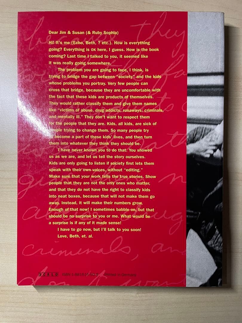 アート・デザイン・音楽 Jim Goldberg Raised by Wolves