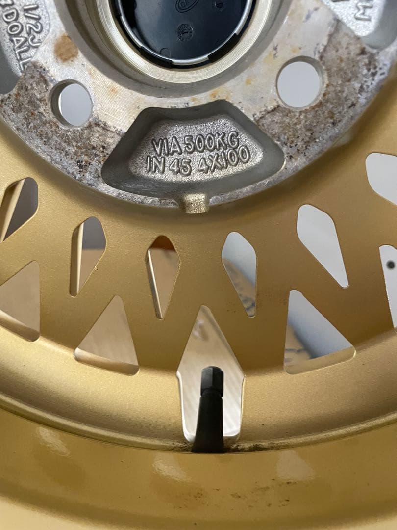 か*う様 中古　FENICE RX3ホイール　ゴールドカラー