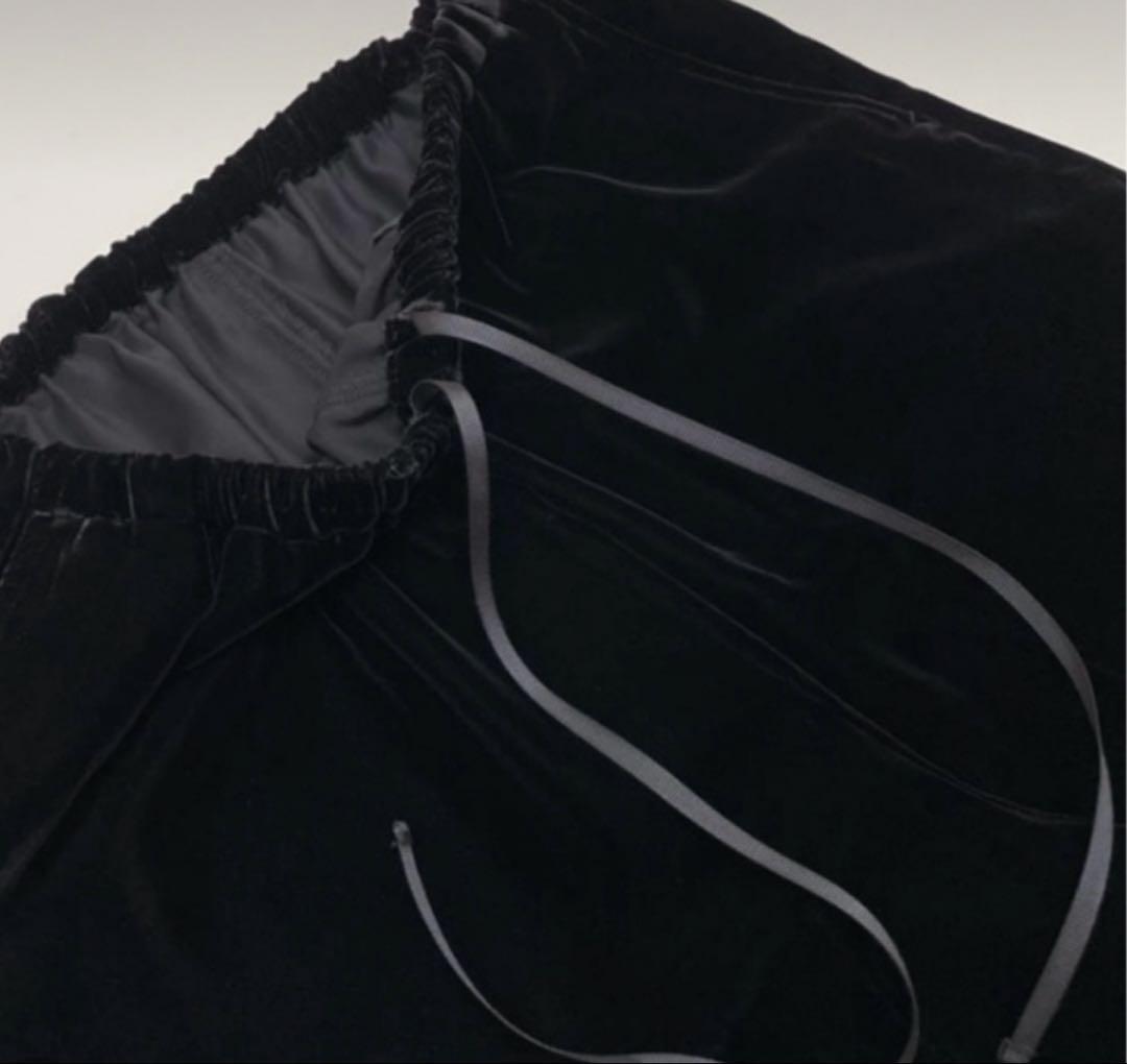 argue ベルベットパンツ