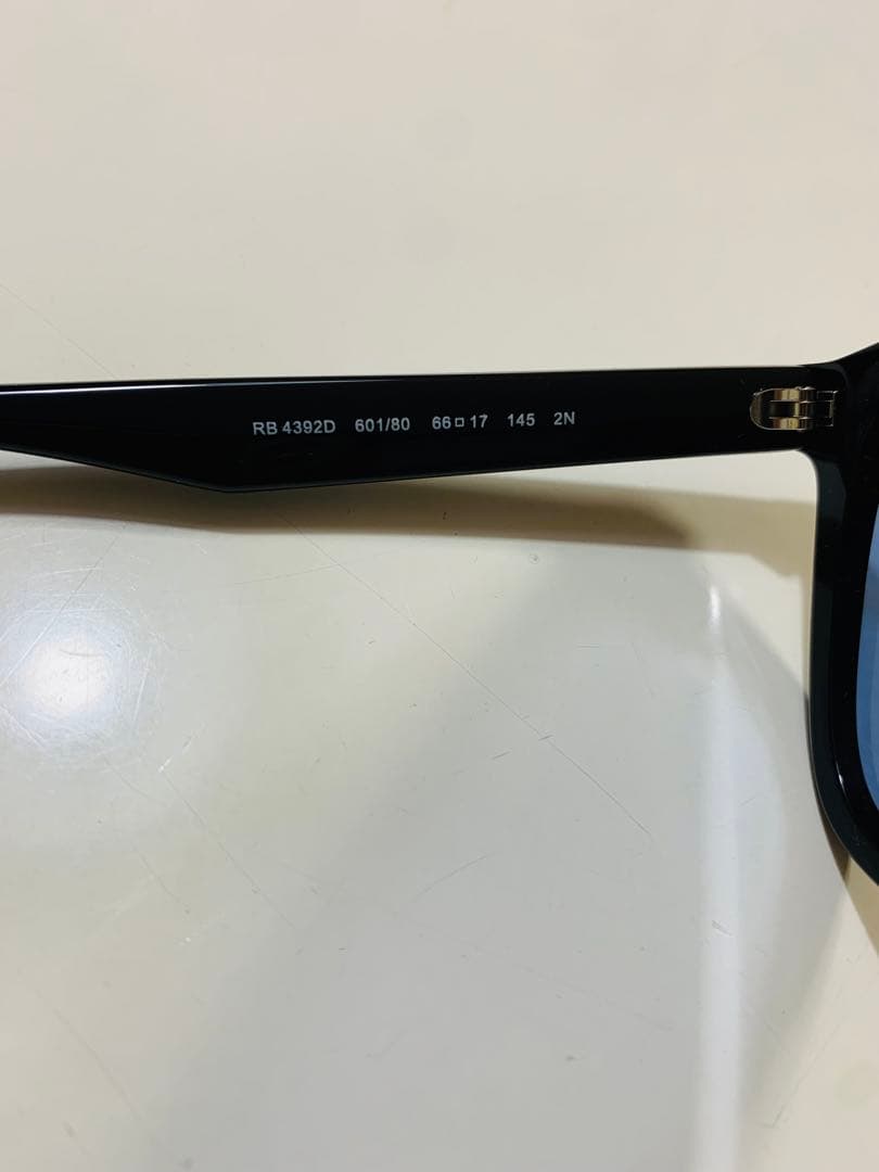 ray-ban レイバン RB4392D ブルーレンズ ライトカラー サングラス