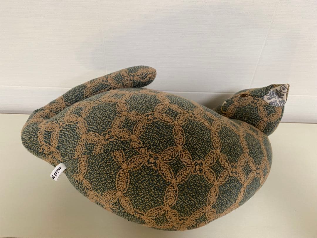 ミナペルホネン 猫型 necco クッション