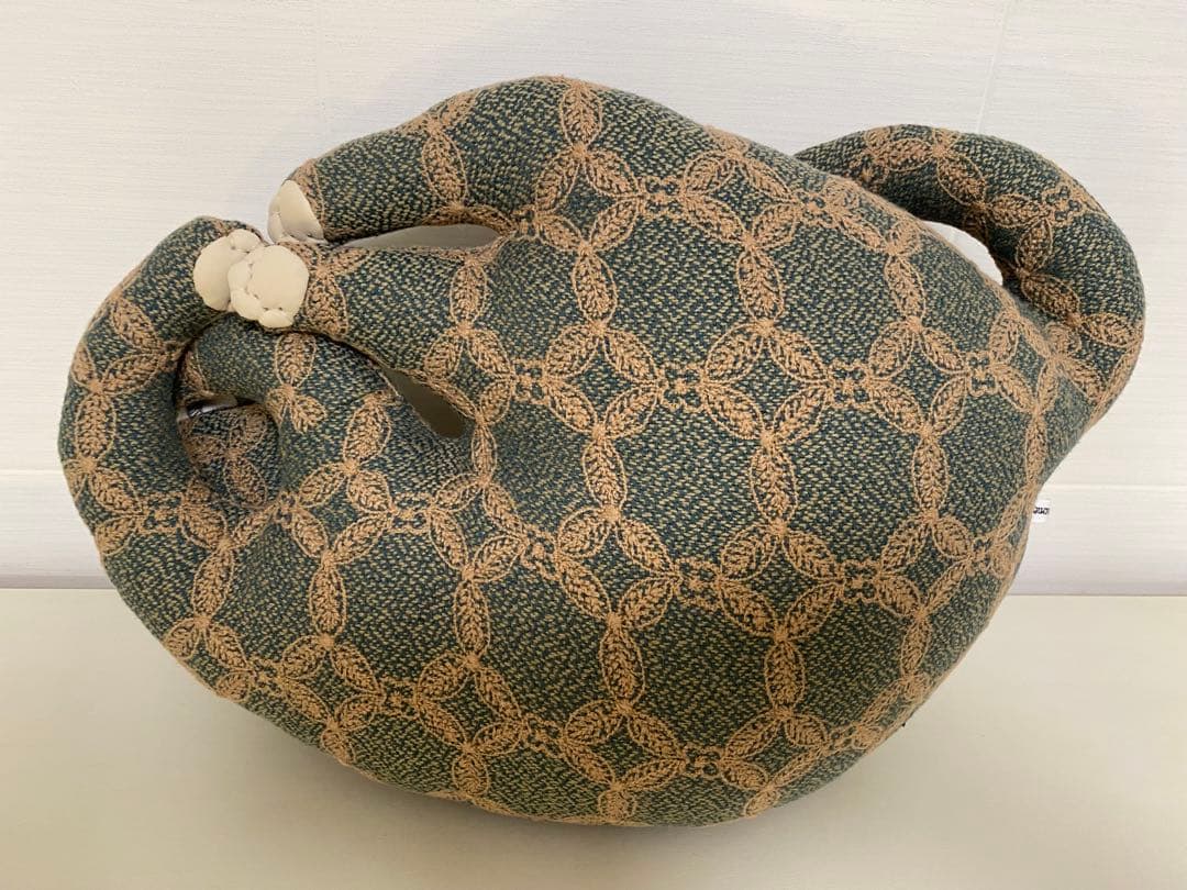 ミナペルホネン 猫型 necco クッション