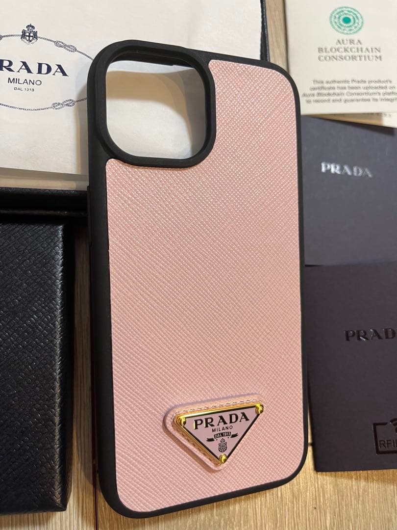 最終価格★PRADA★ピンク★iPhoneケース★iPhone15 サフィアーノ