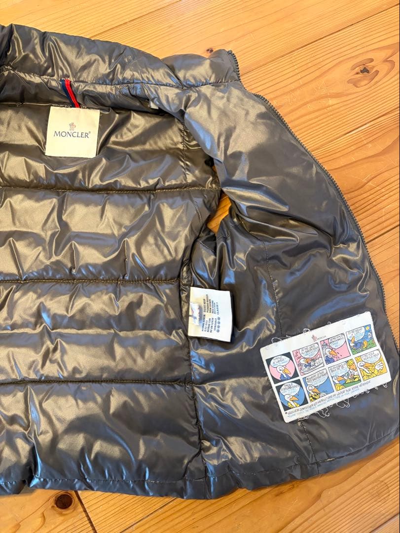 MONCLER チャコールグレー ダウンベスト