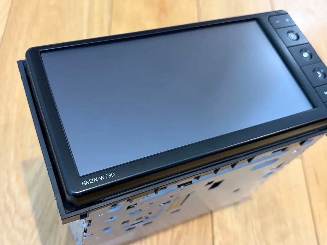 ダイハツ純正 NMZN-W73D 7インチ 2024年地図　パナソニック製