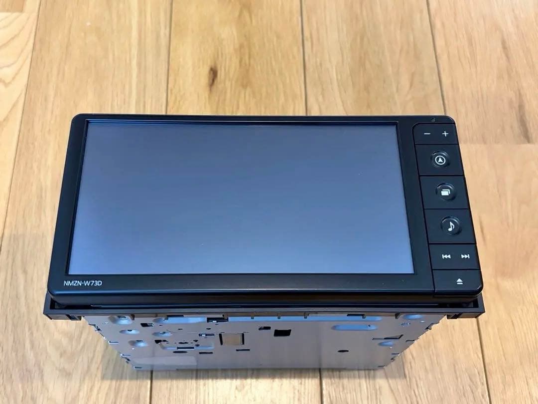 ダイハツ純正 NMZN-W73D 7インチ 2024年地図　パナソニック製