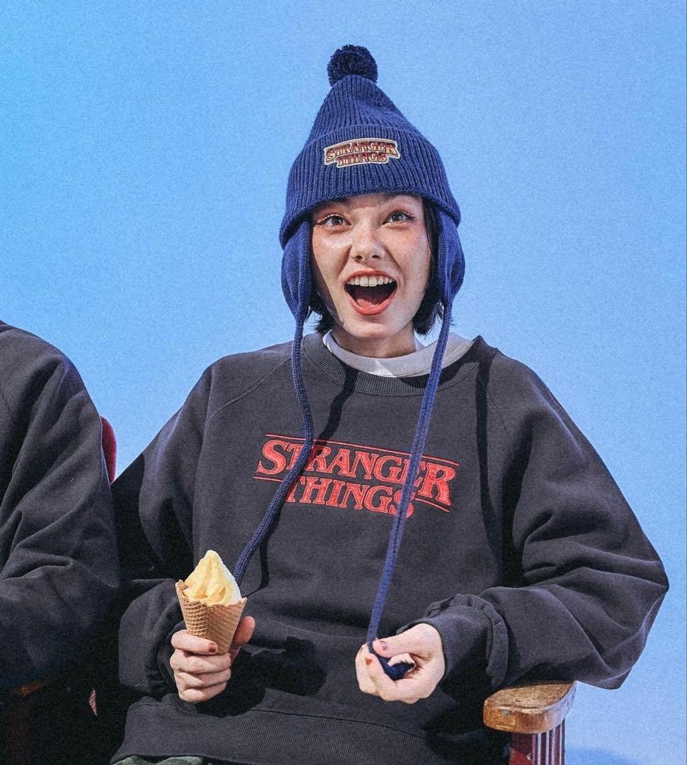 STRANGER SHINGS✖️niko and…コラボスウェットプルオーバー