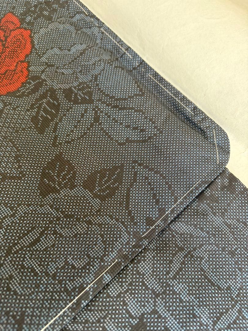 大島紬　赤花柄着物