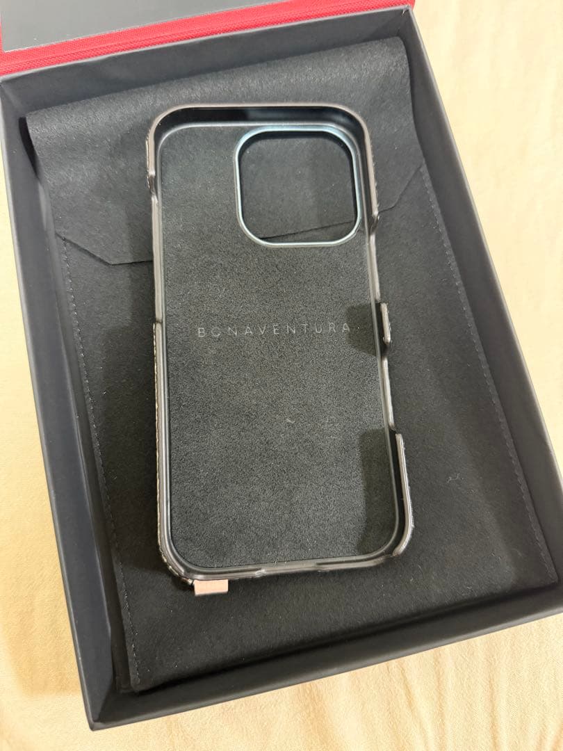 週末値下げ BONAVENTURA iPhone16pro用ケース