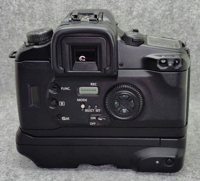 Canon EOS7 標準ズームレンズ付き　フィルムカメラ